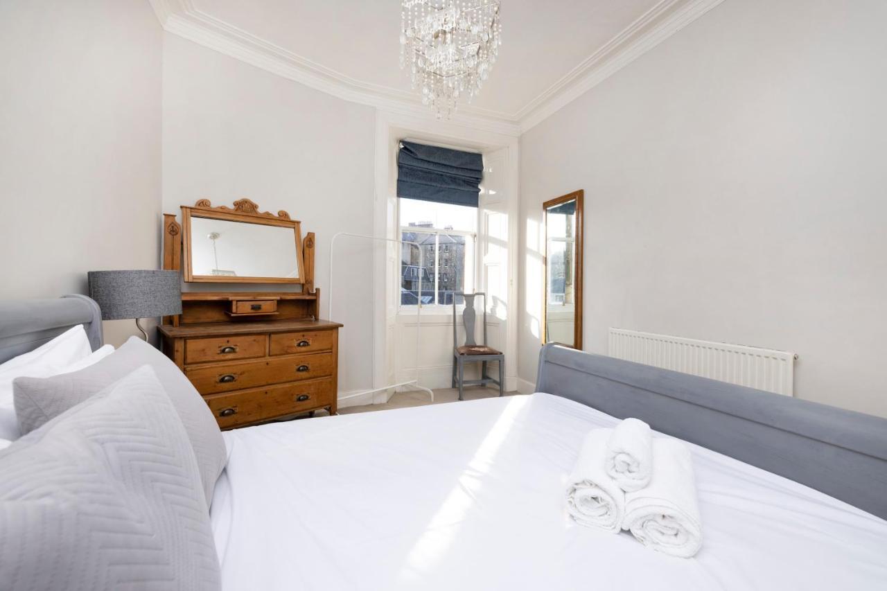 Joivy Old Town 1-Bed Apartment With Stunning Views EDI Kültér fotó