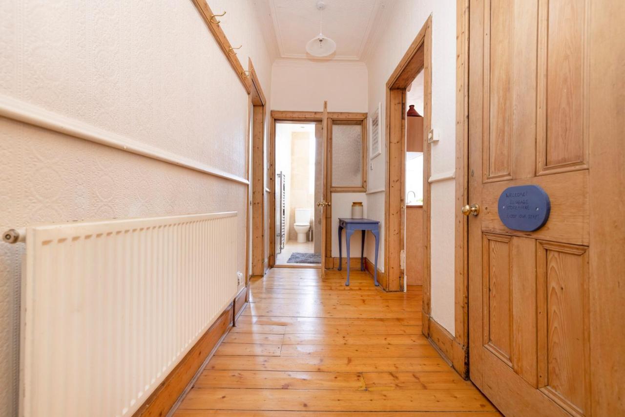 Joivy Old Town 1-Bed Apartment With Stunning Views EDI Kültér fotó
